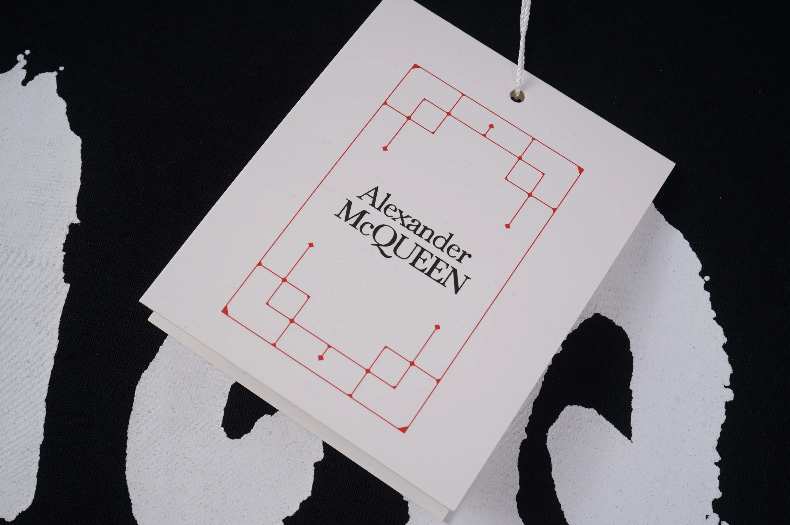 T 110，#Alexander Mcqueen* 2025 New Arrival T ， ， ， 。 ， ， ， 。 ： 、 ， S_XXXL ， 63
